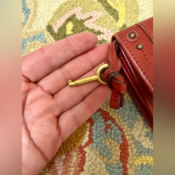 CHLOE Vintage Paddington Red Leather Bi-Fold Long Wallet W/ KEY AND LOCK - Picture 6 of 16